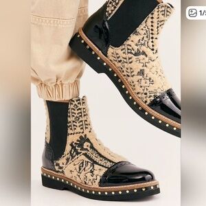 Free People Textile Chelsea Atlas Boots Size 8
